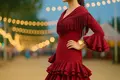 ¿Buscas trajes de flamenca por 50 euros o menos? En qué fijarte para acertar
