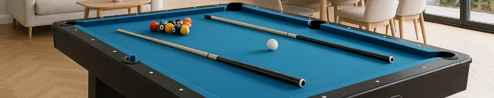 Mesa de billar en sala de juegos